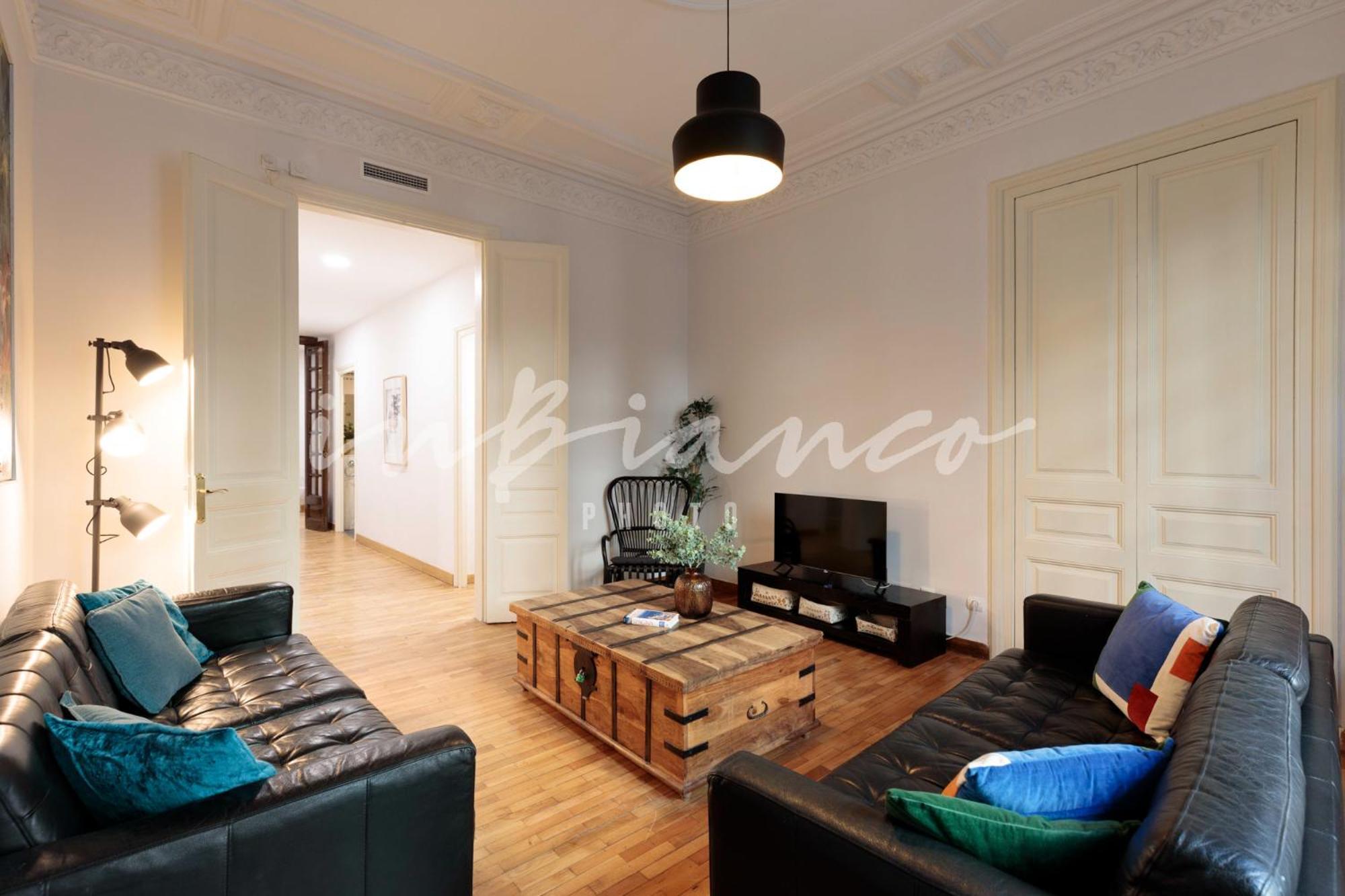 Be Barcelona Plaza Catalunya Apartment Exterior photo