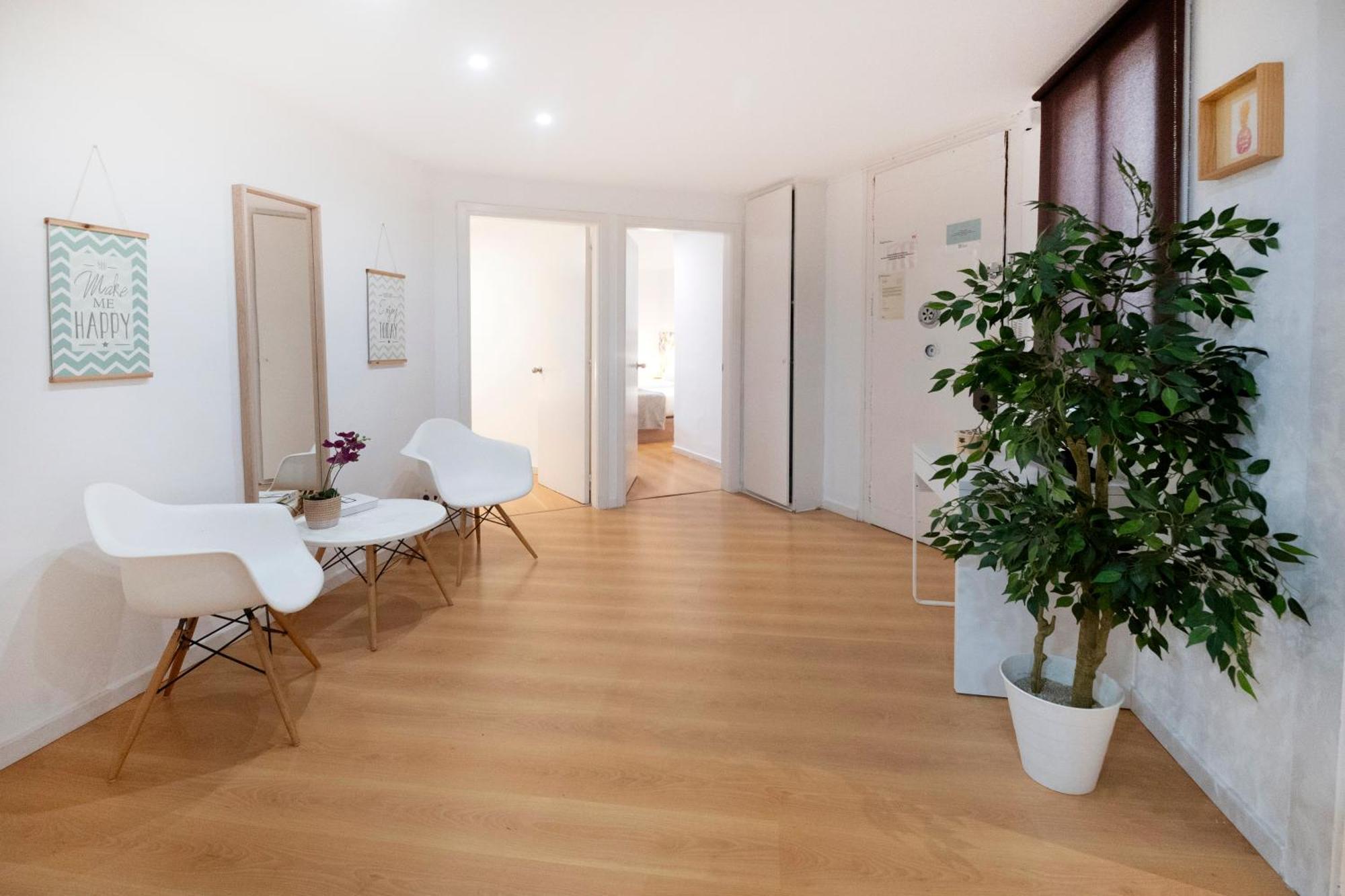 Be Barcelona Plaza Catalunya Apartment Exterior photo