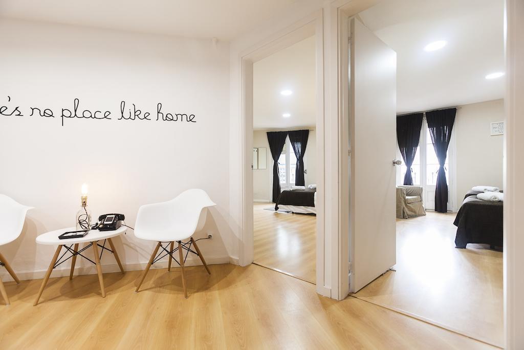 Be Barcelona Plaza Catalunya Apartment Room photo