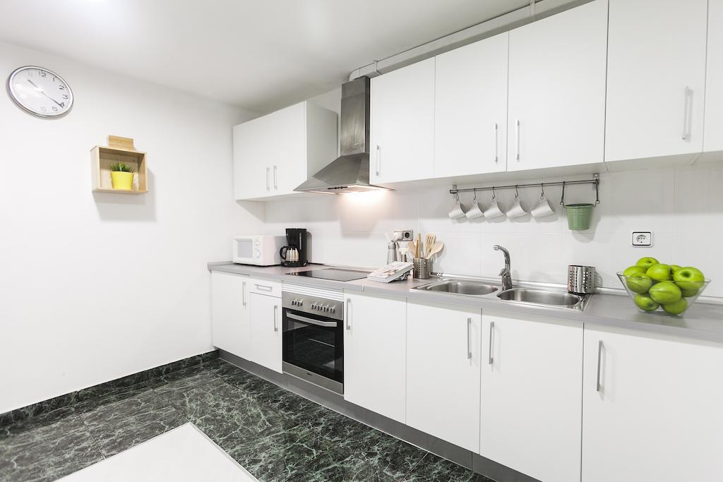 Be Barcelona Plaza Catalunya Apartment Exterior photo
